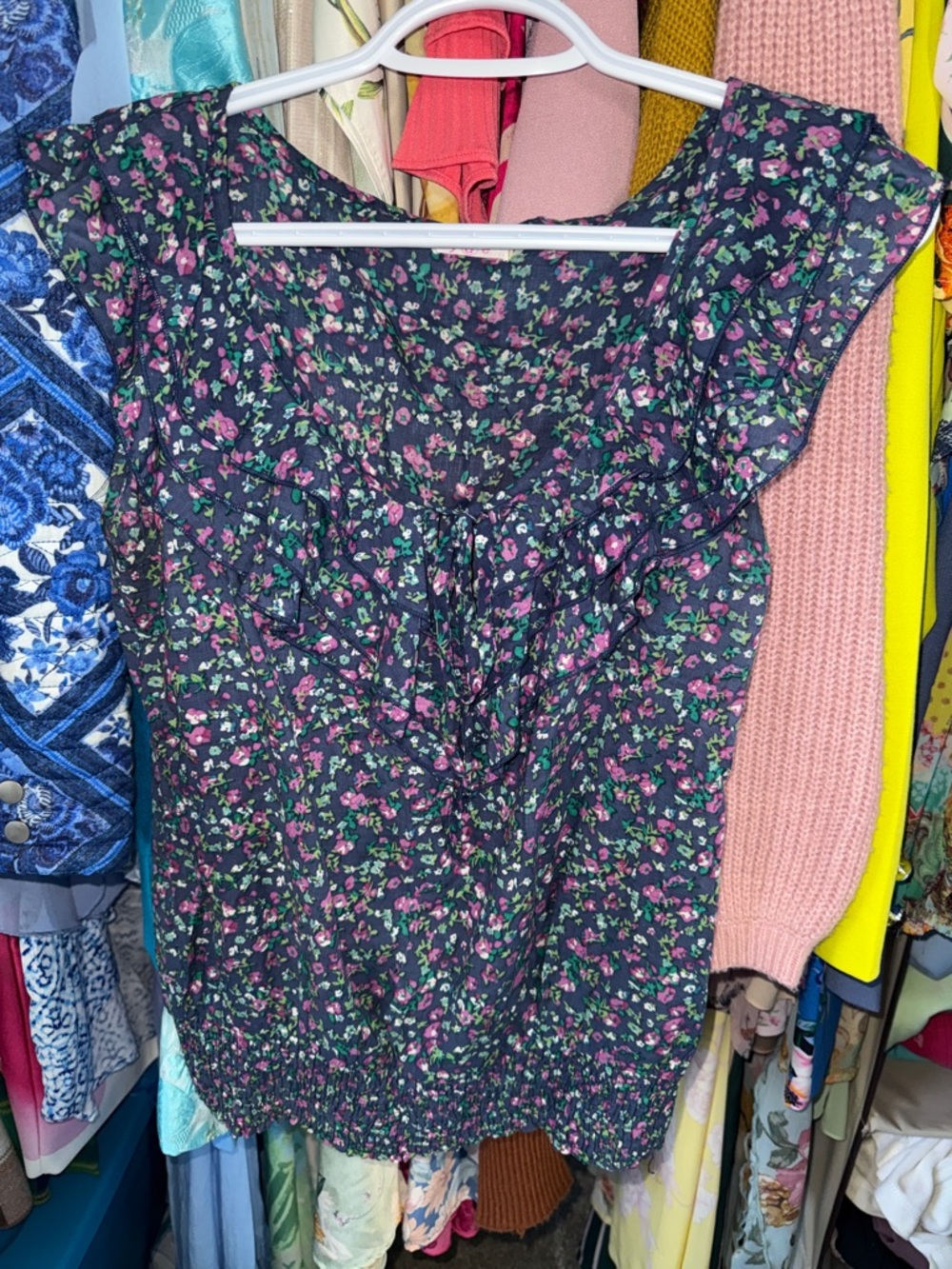 Floral Ruffle Cap-Sleeve Women's Top - Navy with Purple Flowers